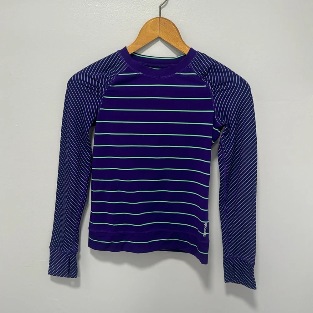 3/$15 LAST CHANCE! Girls reebok long sleeved activewear shirt size M